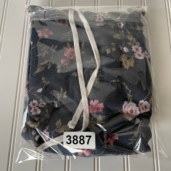 Sundry Size S Blue Floral hoodie sweater size S - Picture 9 of 10